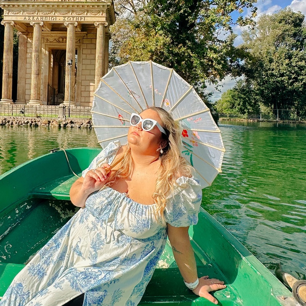 Meet your Posher, Becca